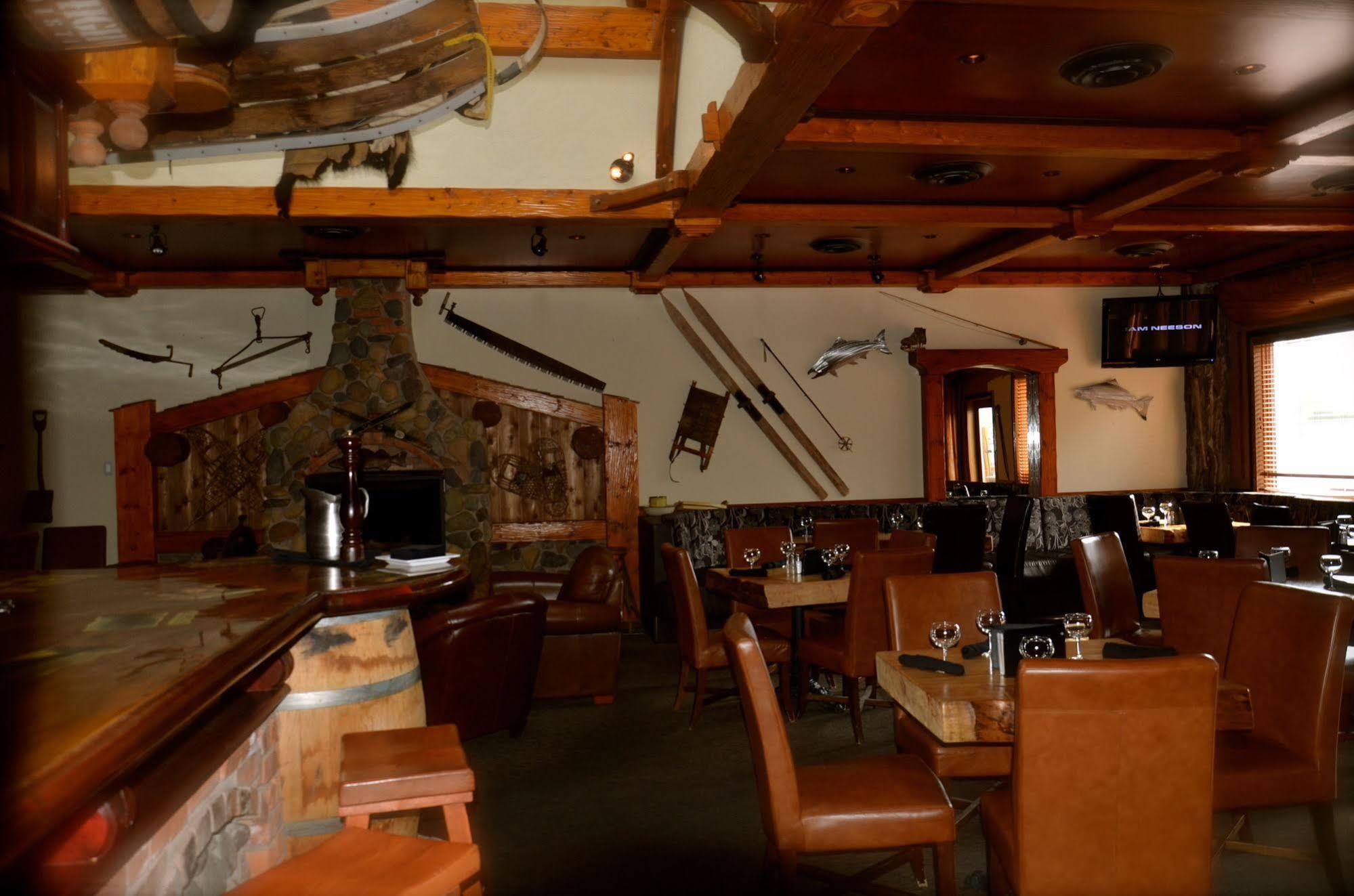 Aspen Inn Smithers Exterior photo