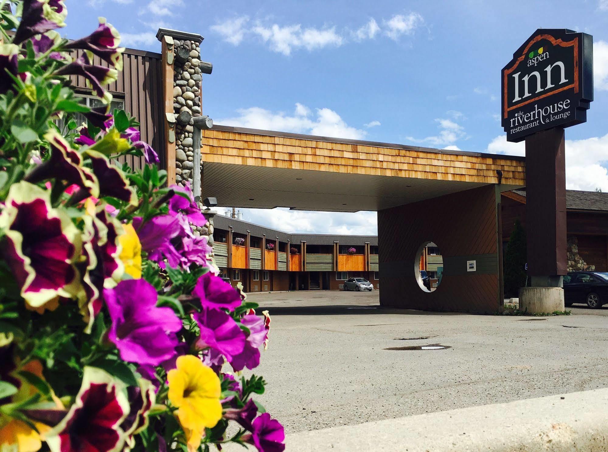 Aspen Inn Smithers Exterior photo