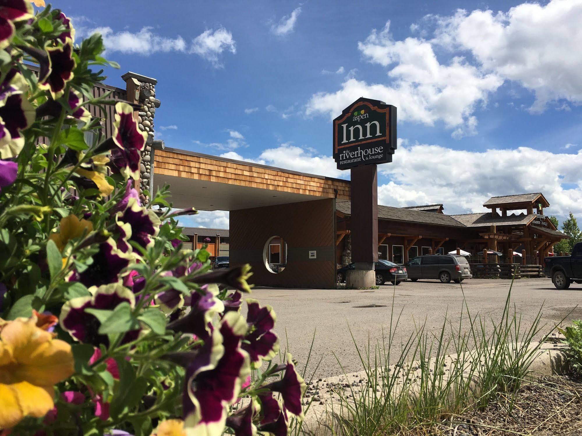 Aspen Inn Smithers Exterior photo